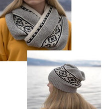 Load image into Gallery viewer, Antlers Beach Hat &amp; Cowl Kit
